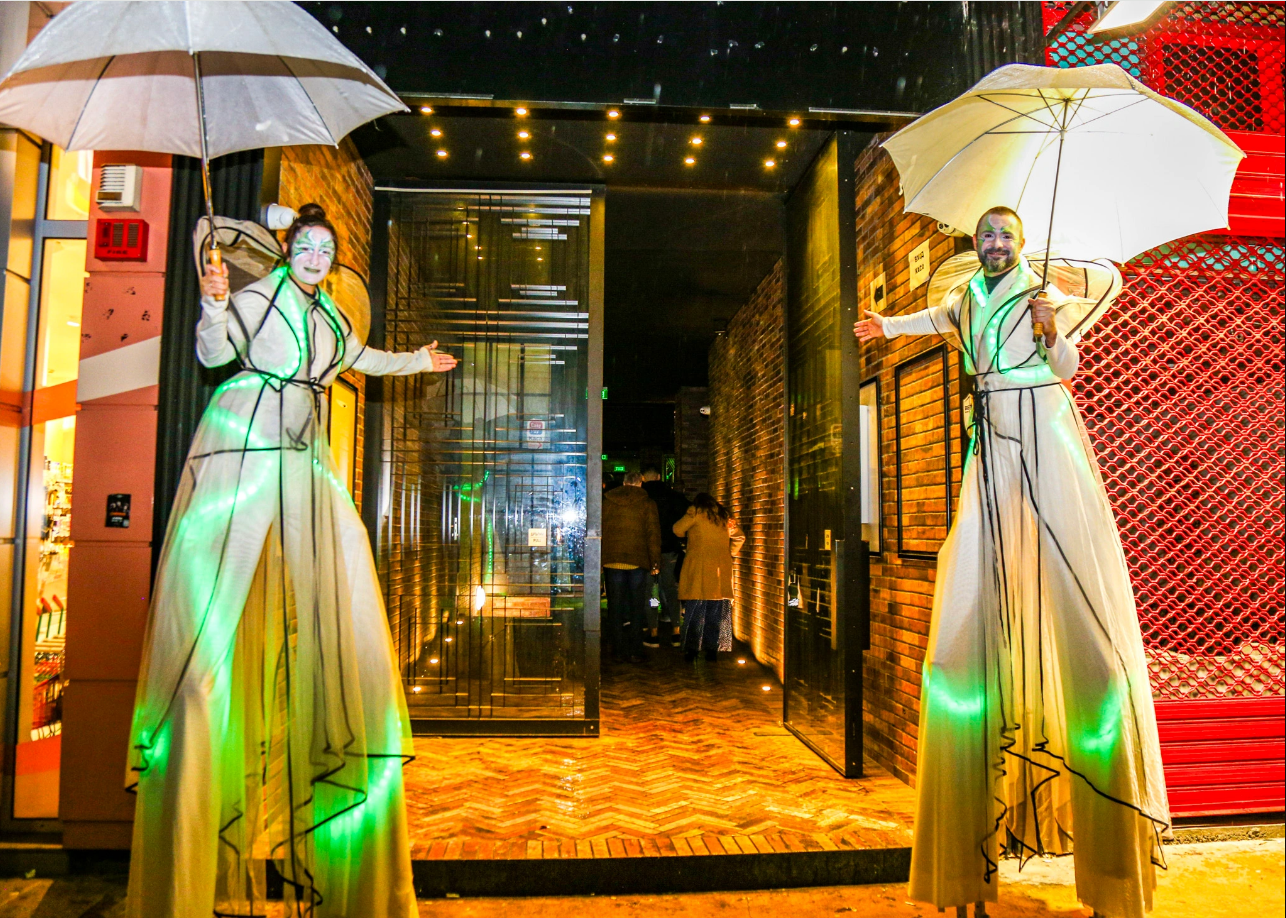 Artists welcoming Amusnet colleagues